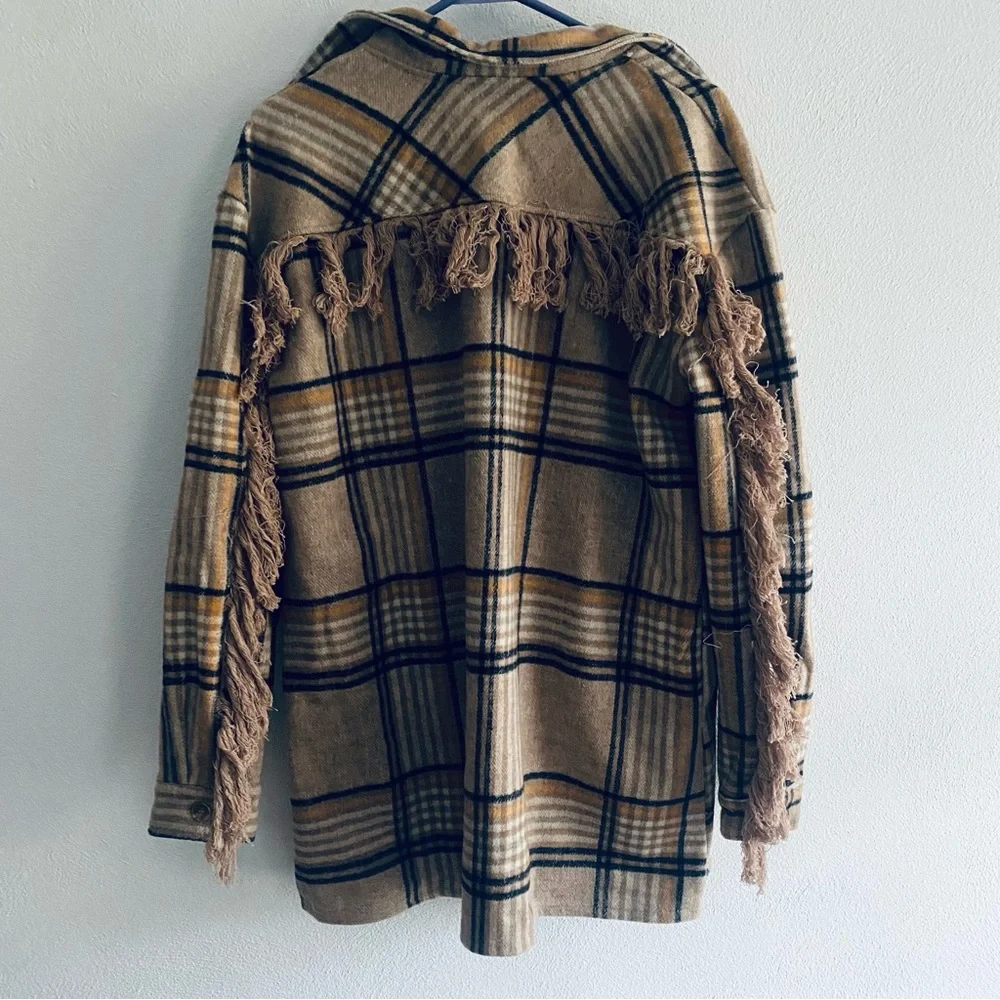 N/A boutique tan